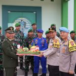Hari Jadi TNI ke-79, Polres Basel Berikan Surprise Ke Kodim 0432/Basel Dan Berharap Pilkada Berjalan Damai